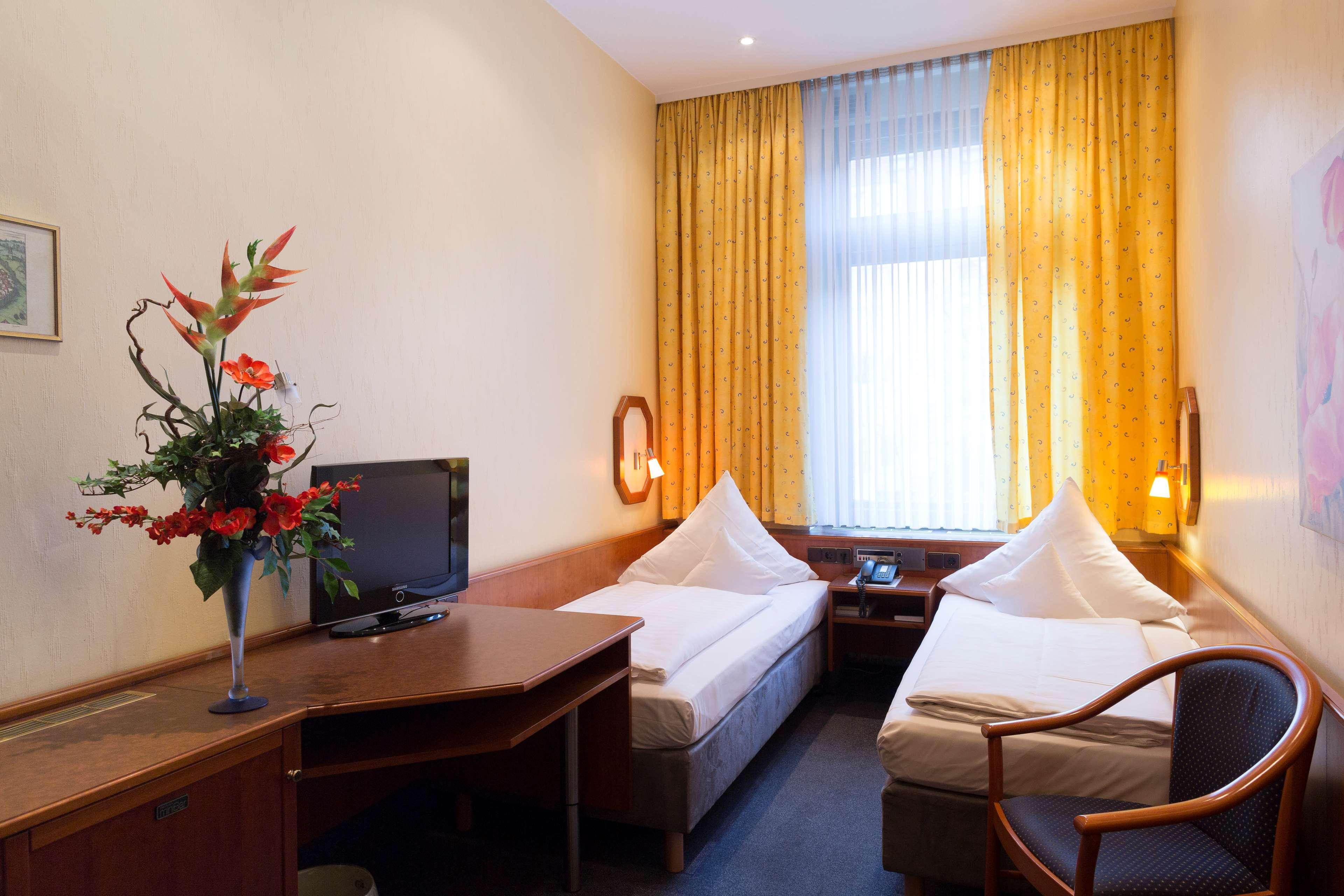 וירצבורג Top Hotel Amberger מראה חיצוני תמונה