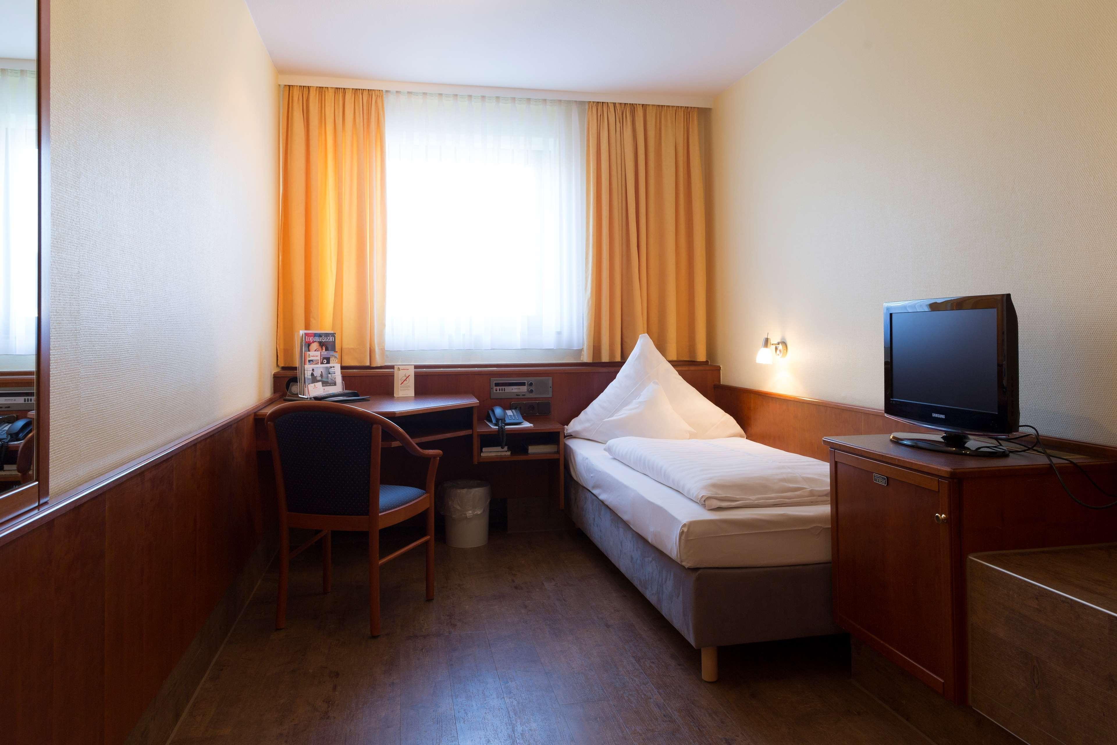 וירצבורג Top Hotel Amberger מראה חיצוני תמונה