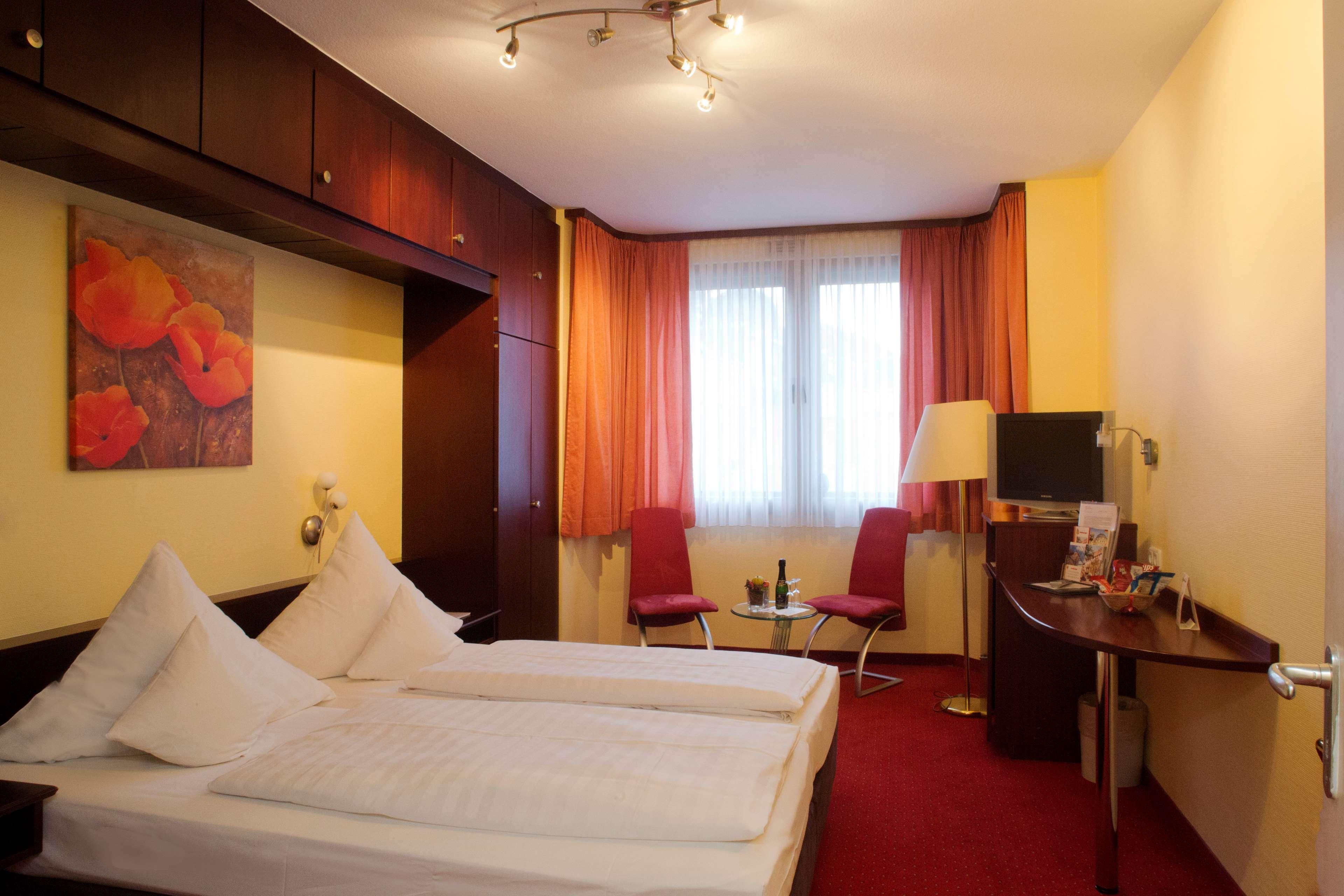 וירצבורג Top Hotel Amberger מראה חיצוני תמונה